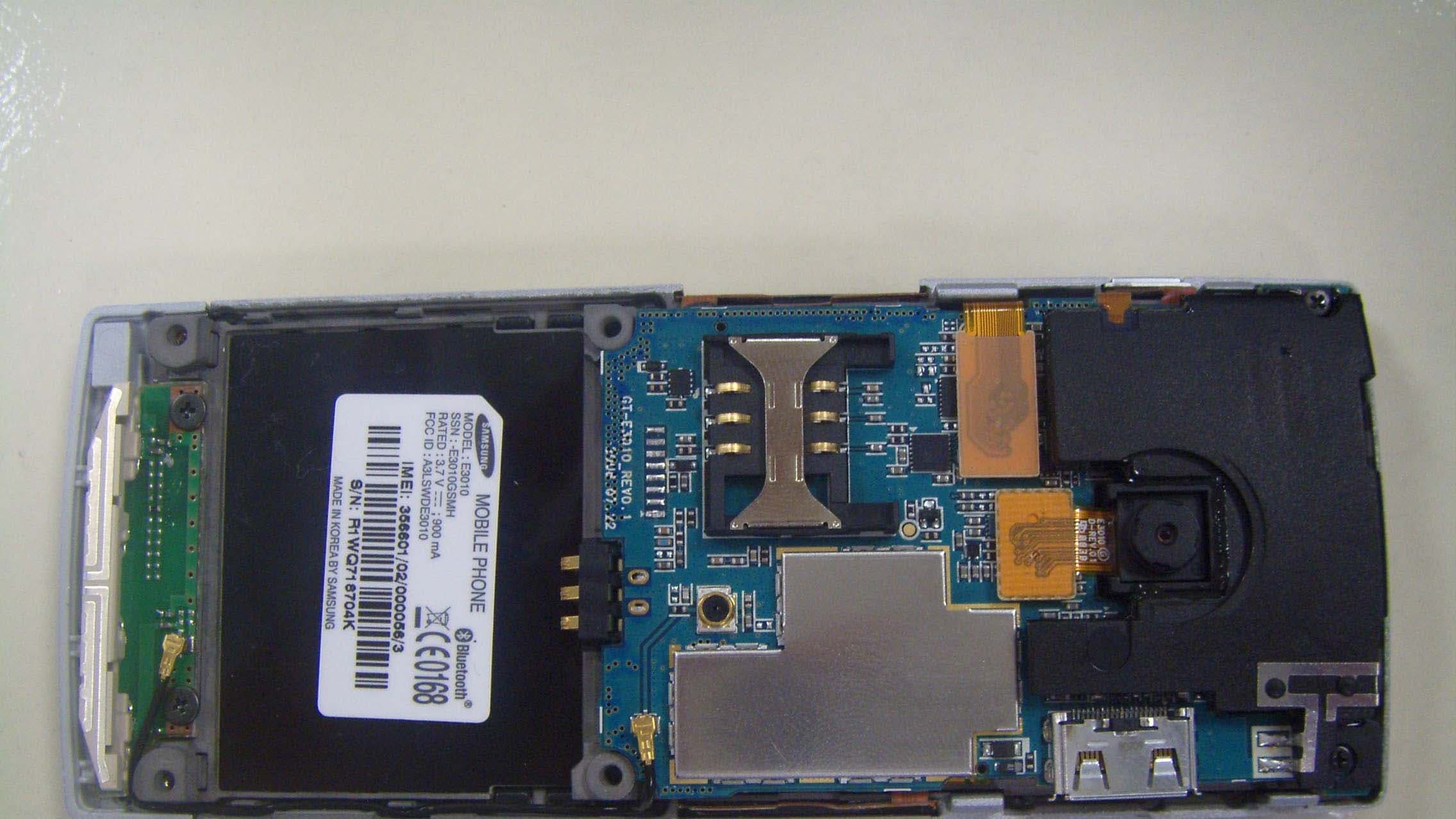 PCS GSM/EDGE Phone with Bluetooth - FCC ID A3LSWDE3010 - Samsung Electronics Co Ltd (1)