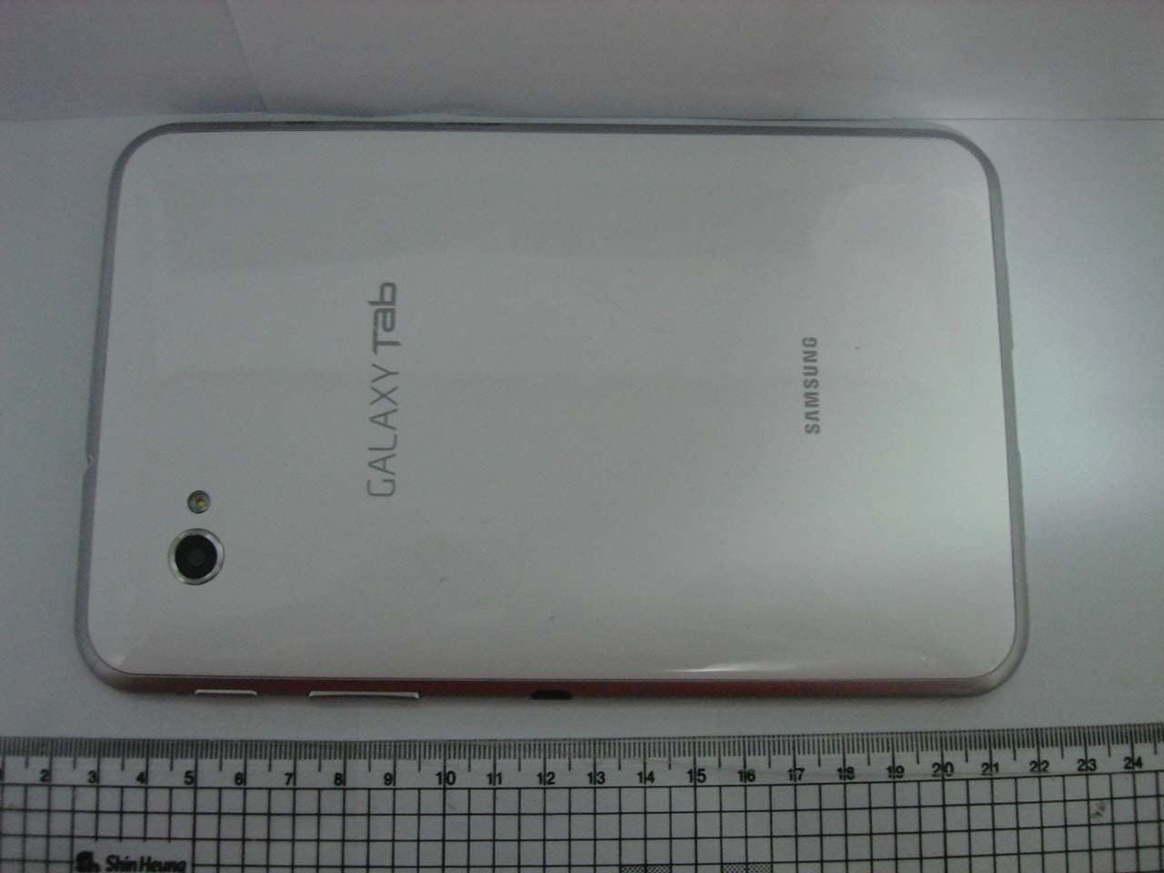 Tablet with 802.11abgn, BT3.0 - FCC ID A3LSWDSC02D - Samsung Electronics Co Ltd (5)