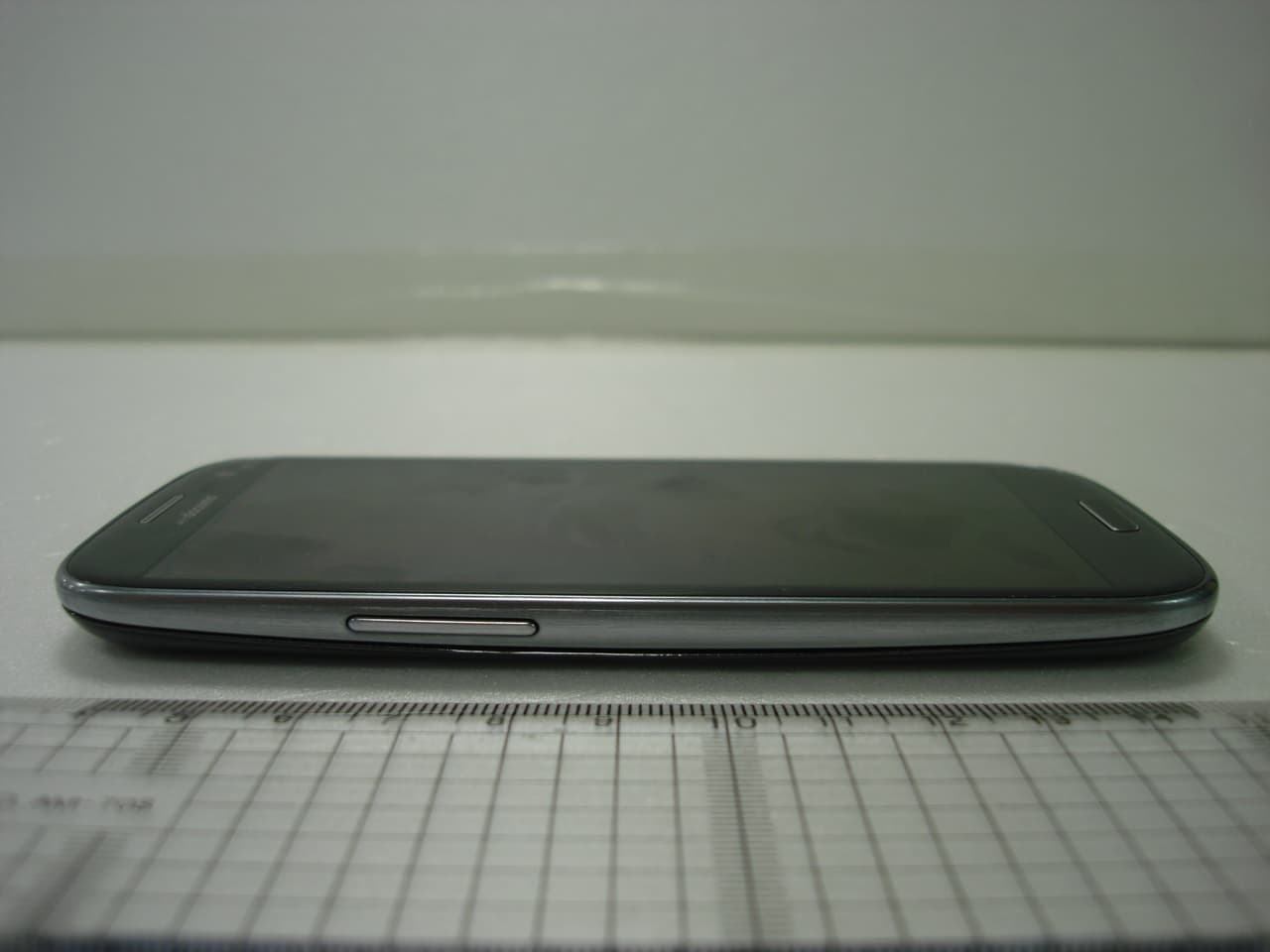 Cellular/ PCS GSM/ EDGE and Cellular WCDMA Phone with WLAN and Bluetooth - FCC ID A3LSWDSC03E - Samsung Electronics Co Ltd (2)