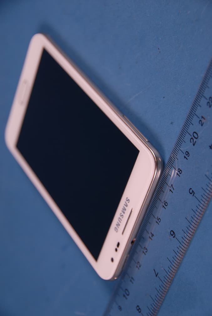 Portable Handset with Multi-band WCDMA/GSM/EDGE, WLAN, RFID and Bluetooth - FCC ID A3LSWDSC05D - Samsung Electronics Co Ltd (1)