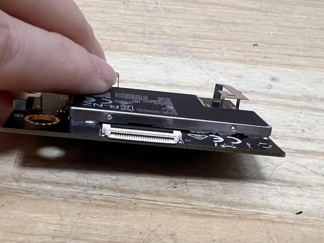 Wi Fi BT Transceiver - FCC ID A3LWCF941M - Samsung Electronics Co Ltd (2)