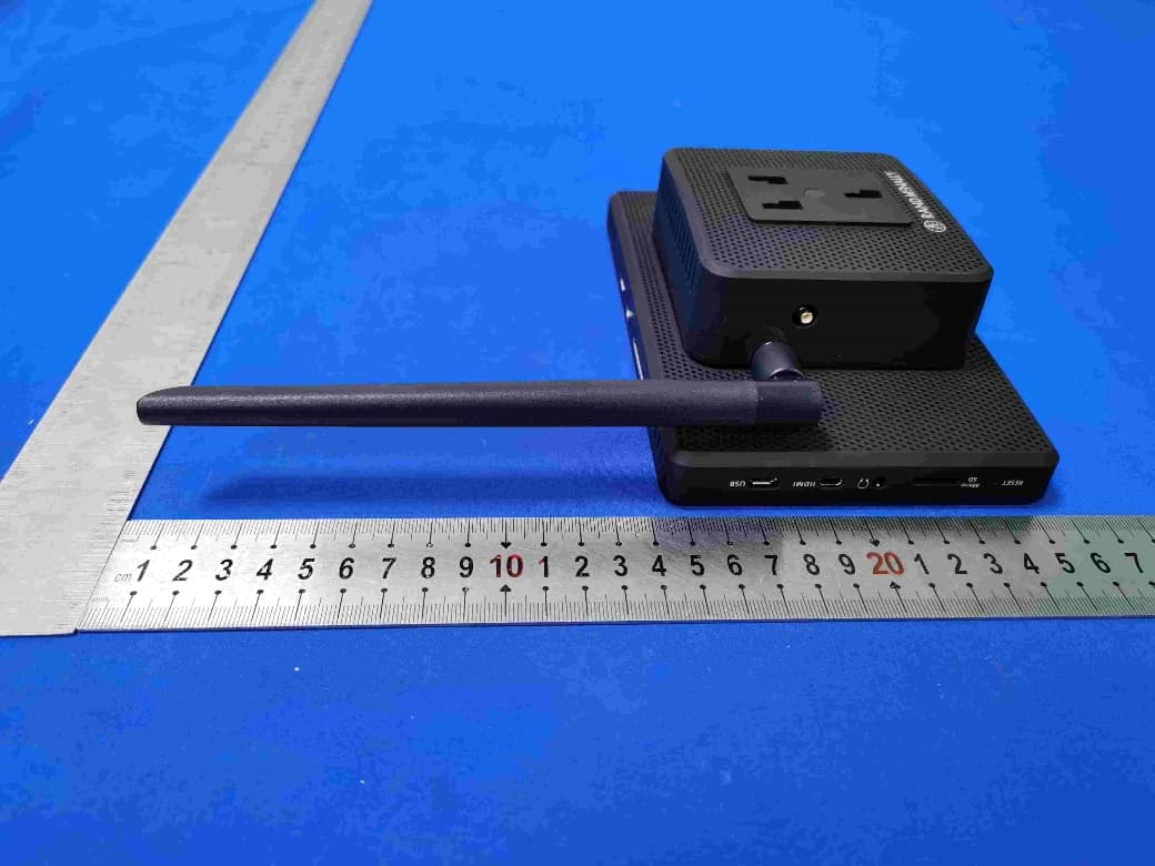 GPS Device - FCC ID A4C-10015A - RM Acquisition LLC. (4)