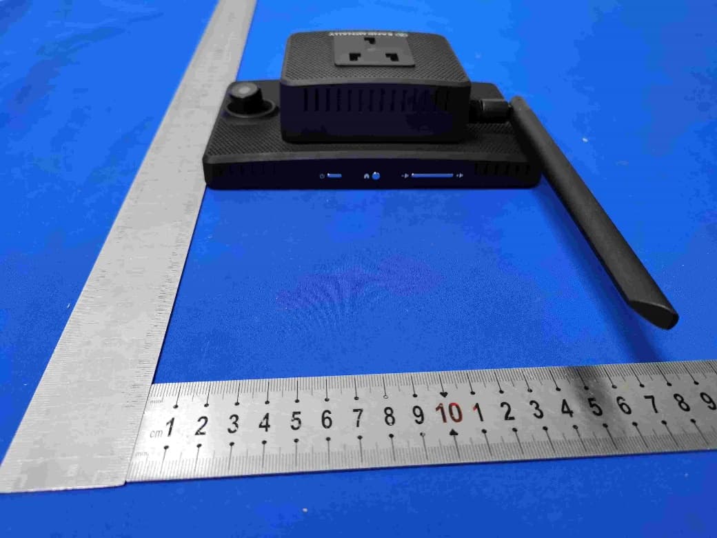 GPS Device - FCC ID A4C-10015A - RM Acquisition LLC. (3)