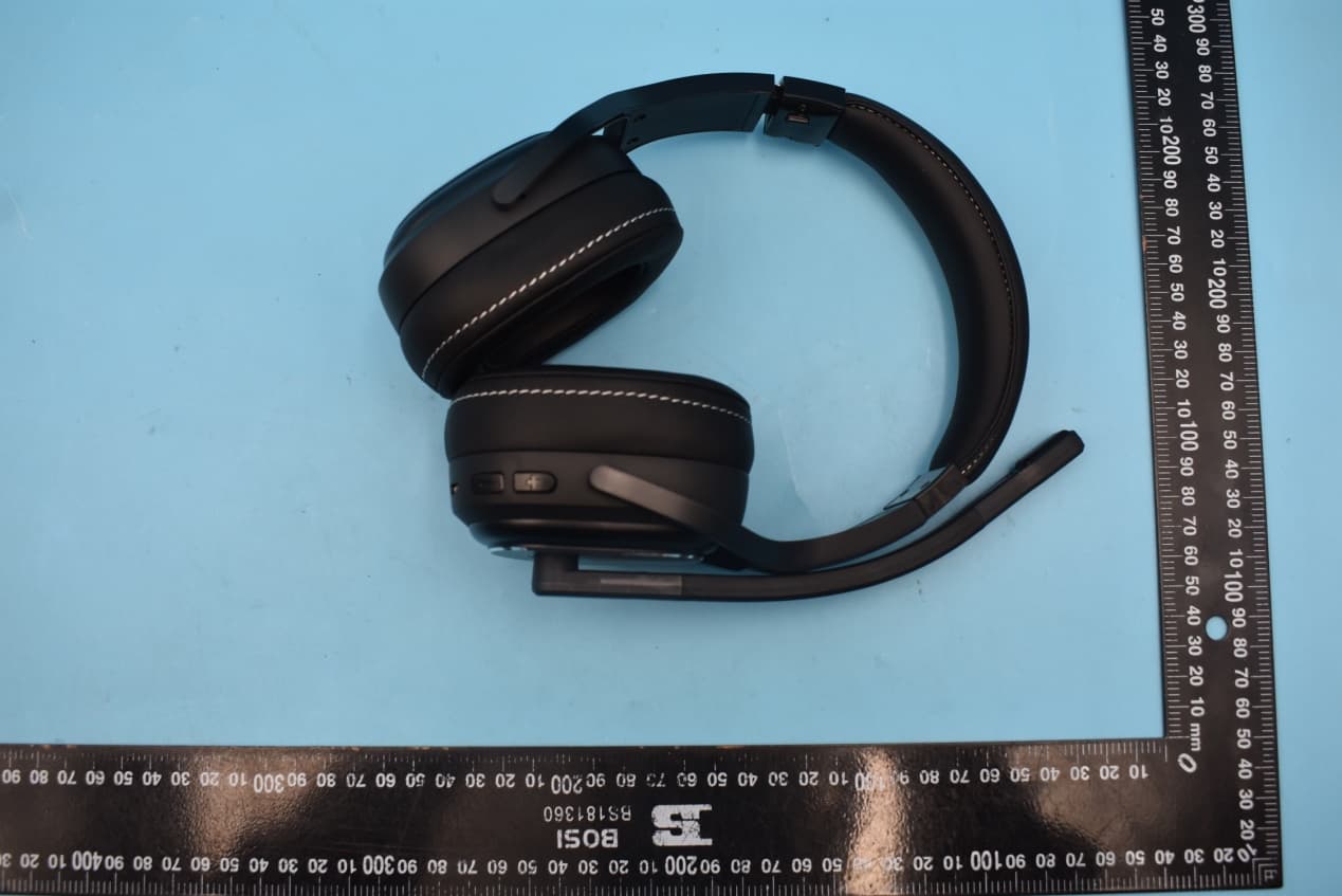 ClearDryve 220 (Bluetooth Headset) - FCC ID A4C91007A - RM Acquisition LLC. (3)