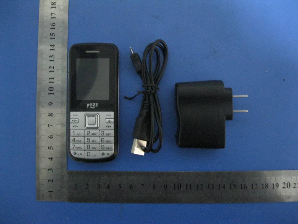 GSM MOBILE PHONE - FCC ID A4JCHICO2C - DDM Brands LLC