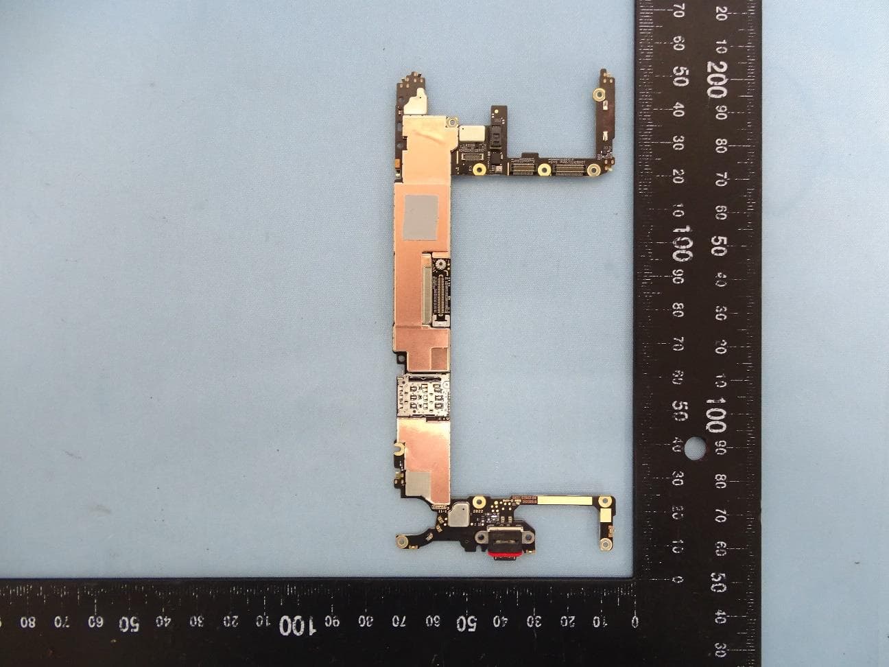 Phone - FCC ID A4RG0DZQ - Google LLC (5)