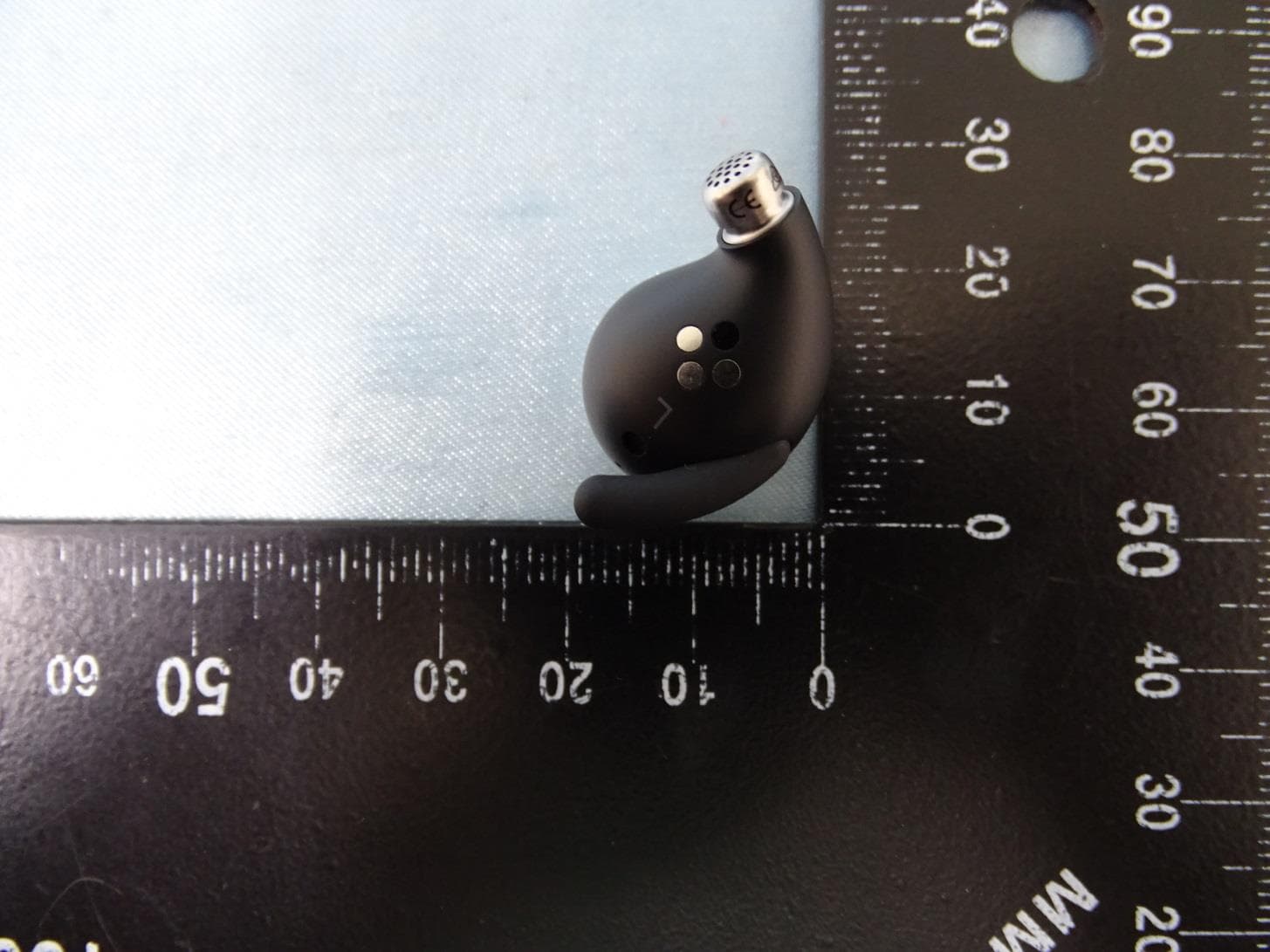 Wireless Earphone - FCC ID A4RG1007 - Google LLC (2)