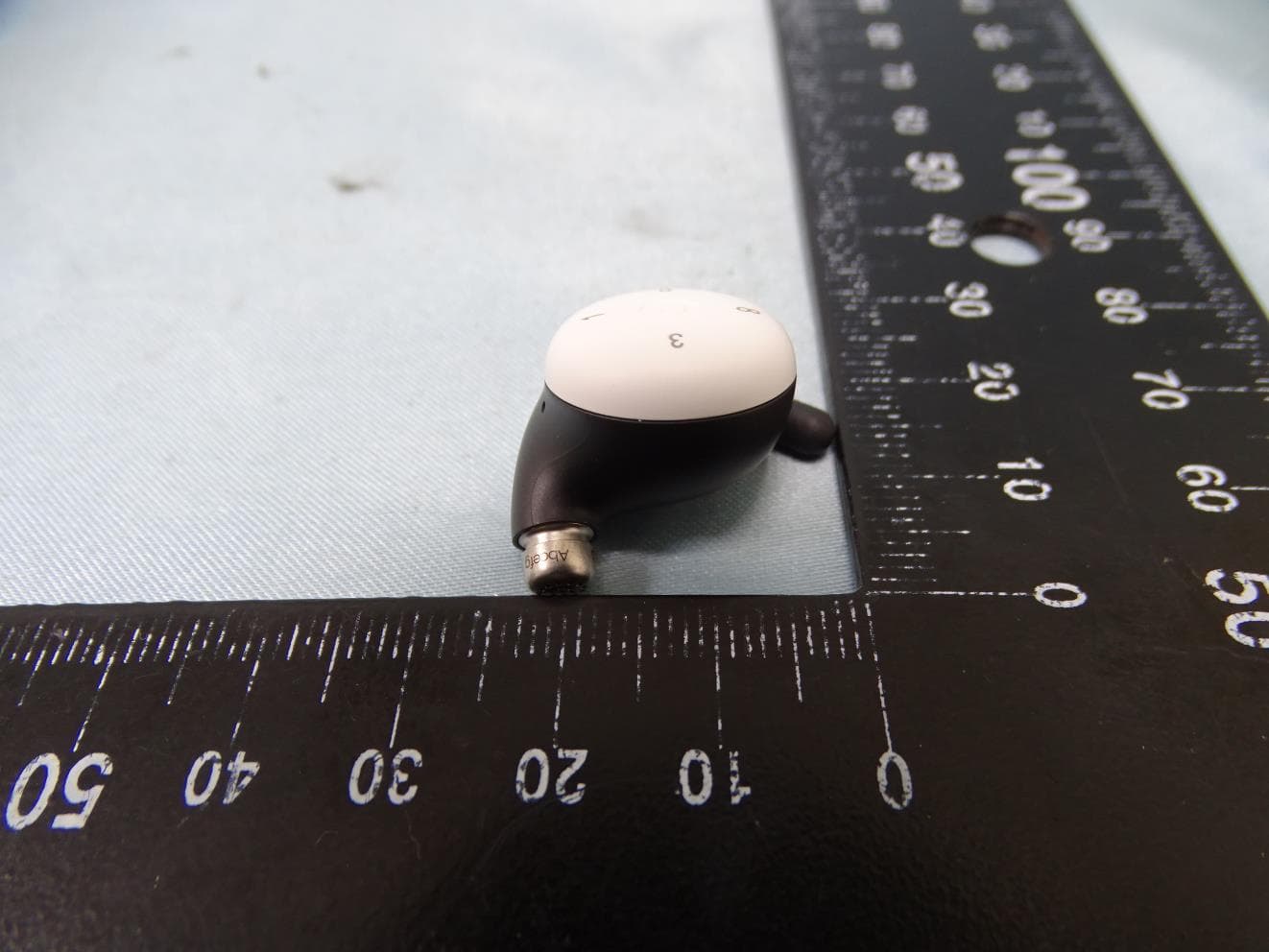 Wireless Earphone - FCC ID A4RG1008 - Google LLC (3)