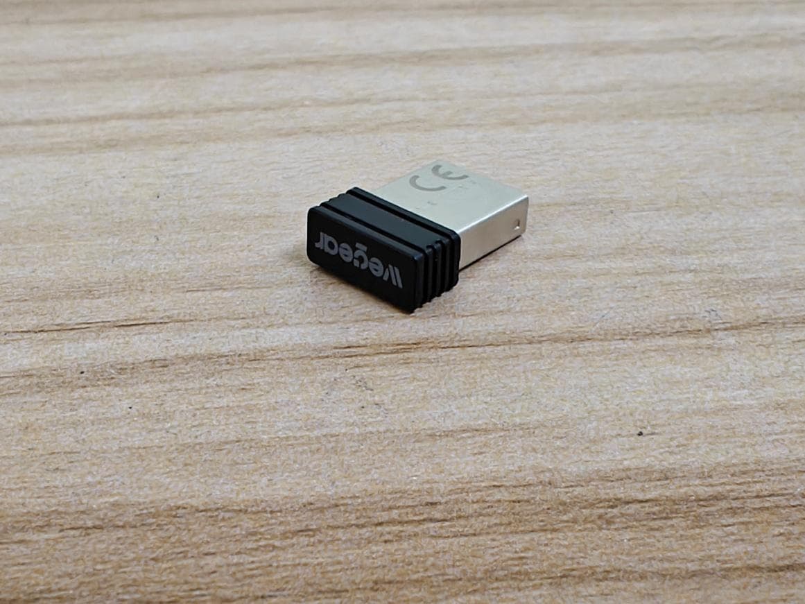 wegear  BLITZ B79 Wireless Pastel Keyboard Dongle - FCC ID A5M-GK470R - Lenovo (Beijing) Limited (4)