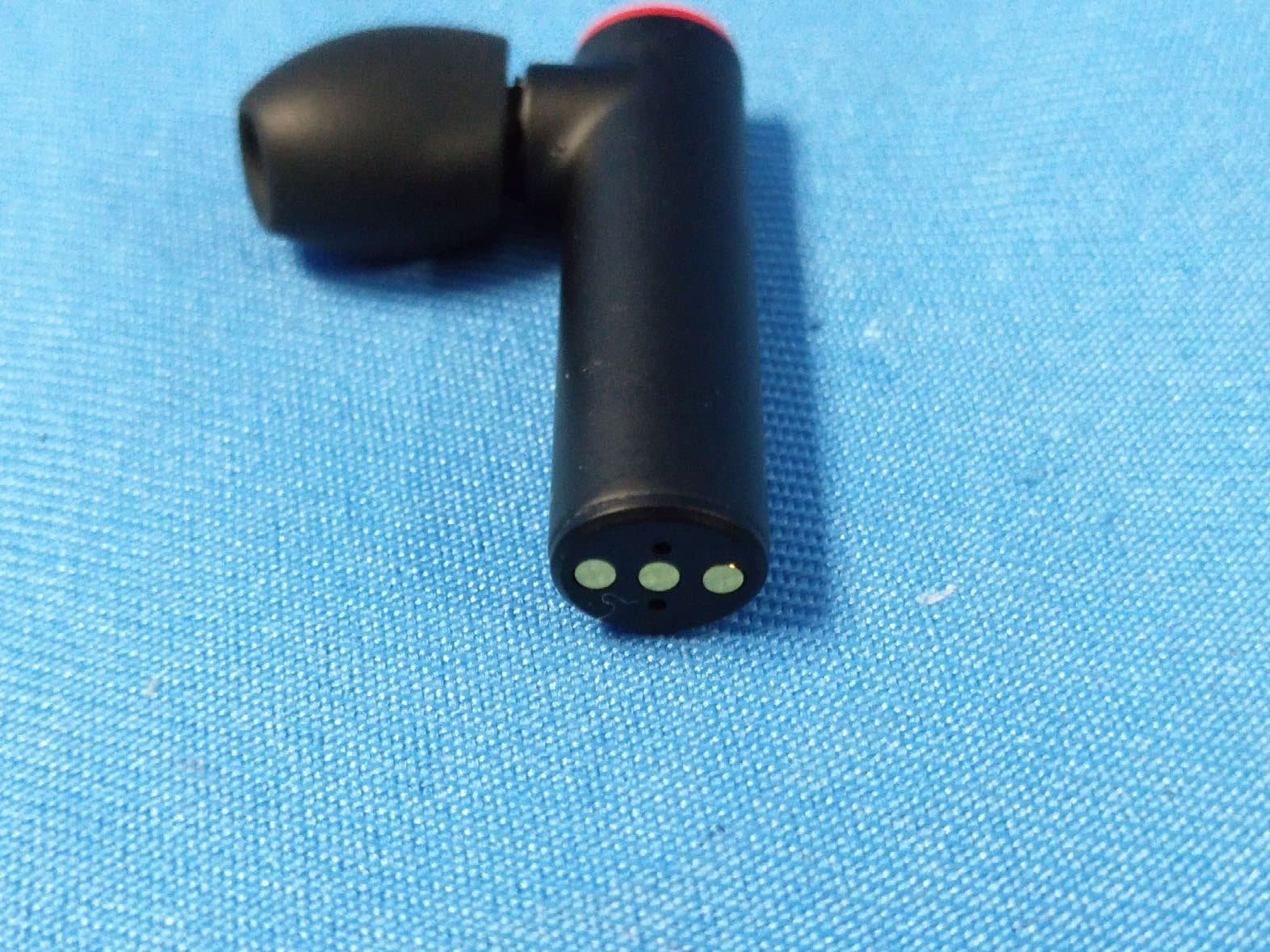 Integrated TWS Earbuds - FCC ID A5M-L06E - Lenovo (Beijing) Limited (2)