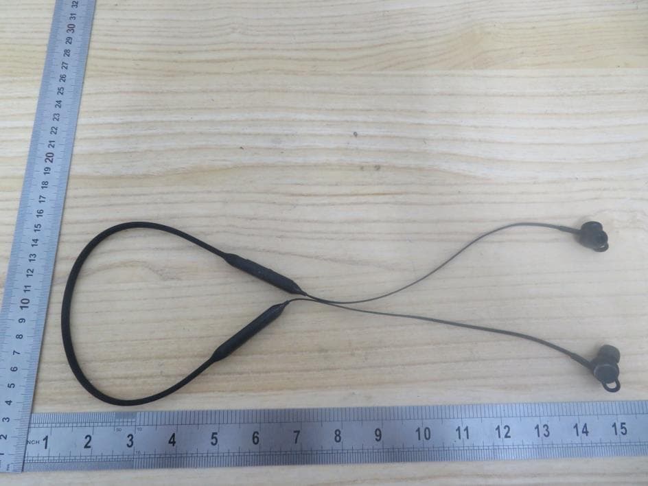 Lenovo Bluetooth In-ear Headphones - FCC ID A5MBT500A - Lenovo (Beijing) Limited (3)