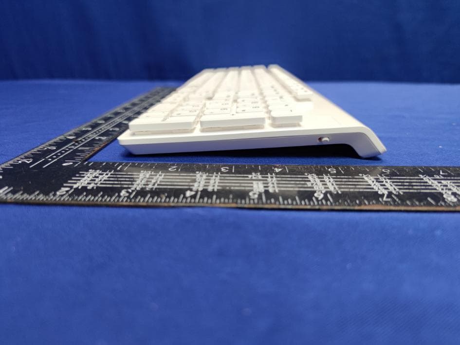 wireless keyboard - FCC ID A5MKB318W - Lenovo (Beijing) Limited (4)