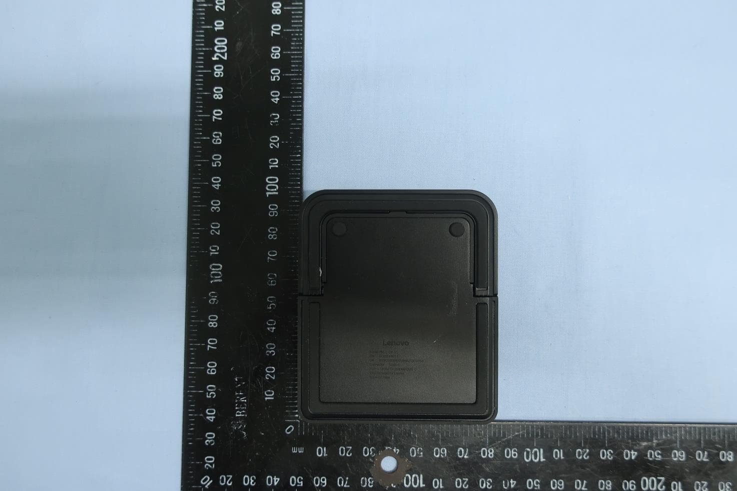 Gaming tablet computer - FCC ID A5MLP21B21 - Lenovo (Beijing) Limited (4)