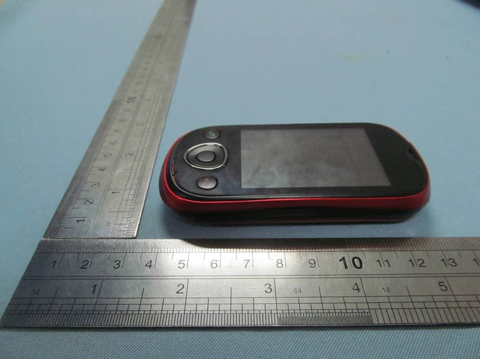 PDA mobile phone - FCC ID A5XALVOROCK - Delta Network Pte Ltd (4)