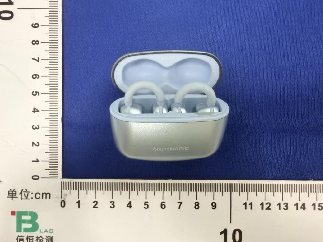 Open-Ear True Wireless Earbuds - FCC ID A6B-MCLIP - Shenzhen SoundMAGIC Technology Development Co.,LTD (4)