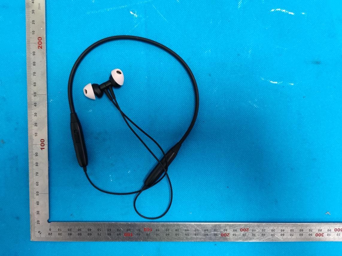 Bluetooth Headphone - FCC ID A6B-S20BT - Shenzhen SoundMAGIC Technology Development Co.,LTD (2)