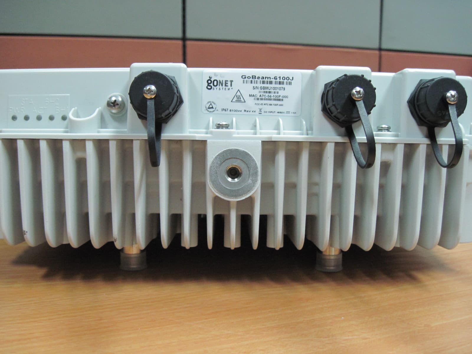 WIFI BEAMFORMING ACCESS POINT - FCC ID A7C-56-100F-000 - GoNet Systems Ltd (4)