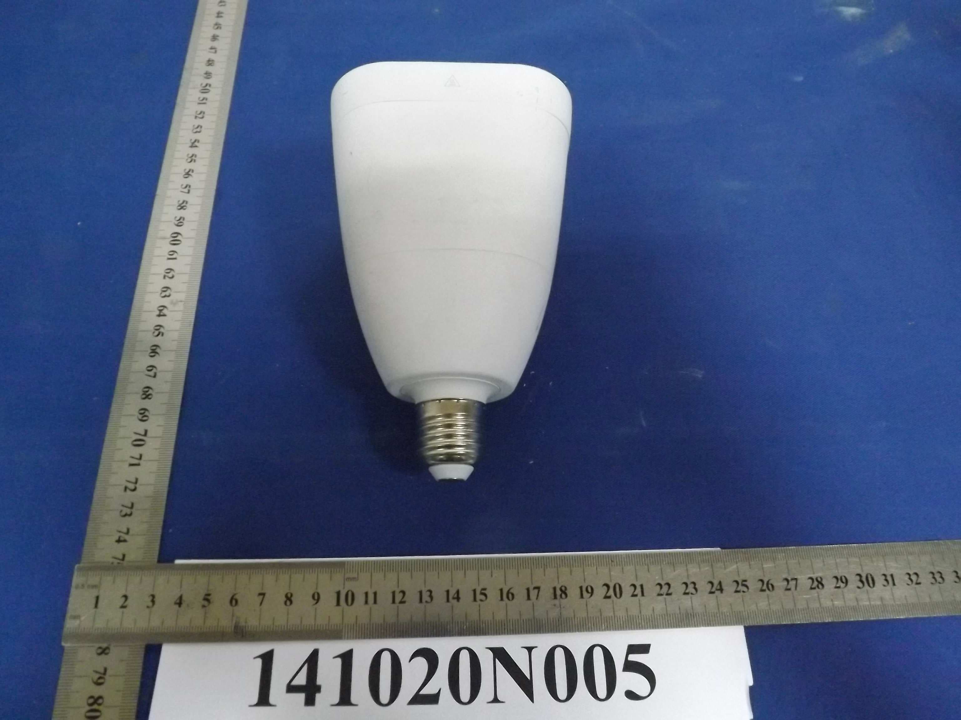 AwoX StriimLIGHTTM Wi-Fi Color - FCC ID A7K-SLCW13 - AWOX (4)