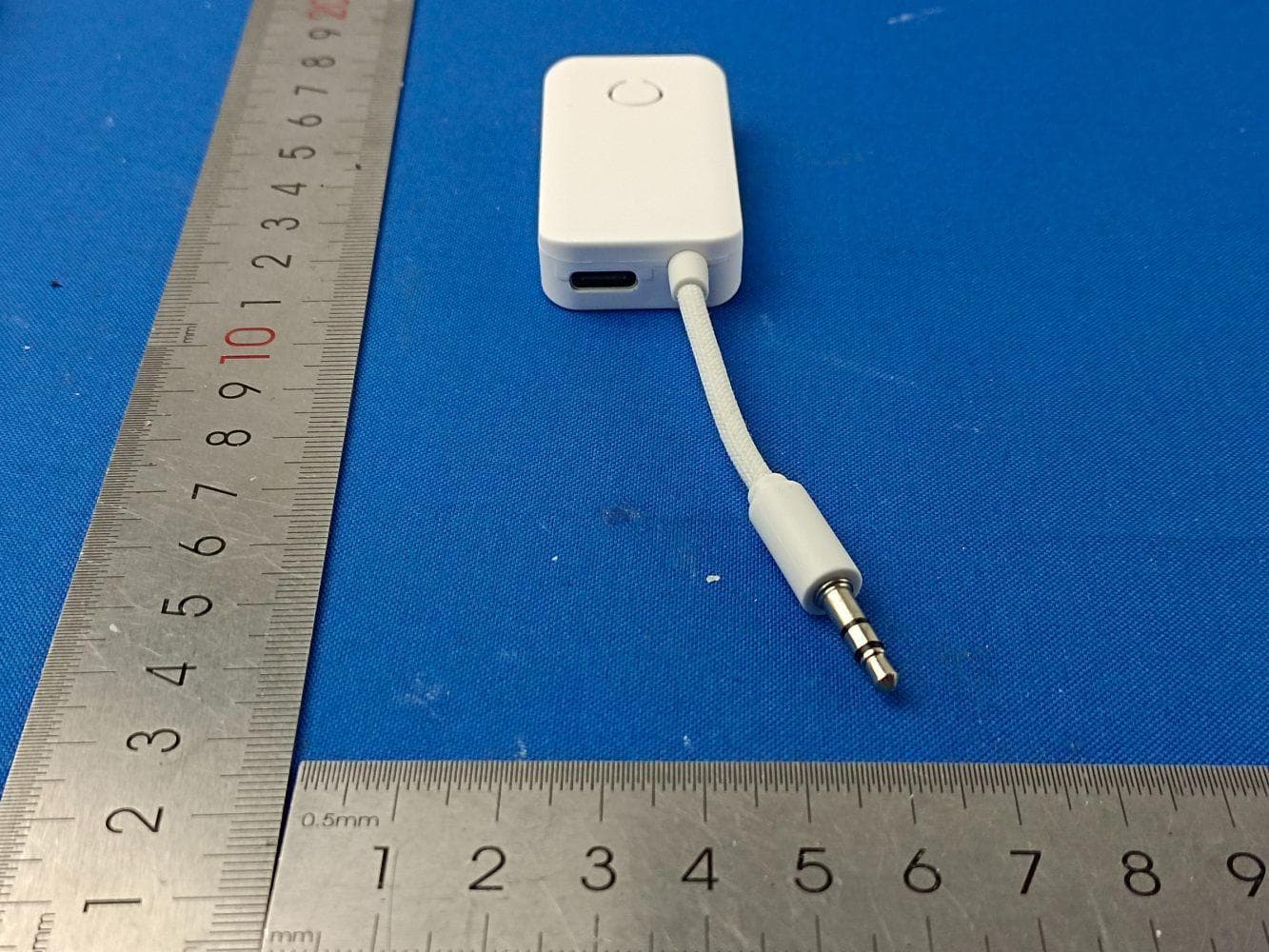 3.5mm to Bluetooth Audio Adapter - FCC ID A7M-ADAPT35MMBT - Shenzhen Reflying Electronic Co., Ltd. (3)