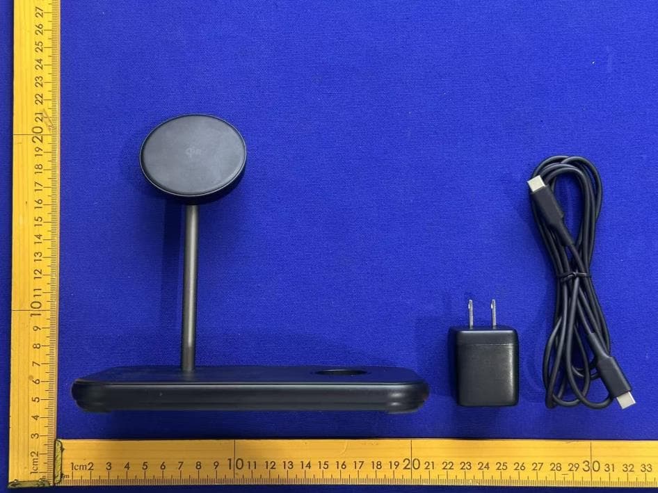 3in1 Wireless Charging Stand - FCC ID A7M-WLESS3IN1B - Shenzhen Reflying Electronic Co., Ltd. (2)