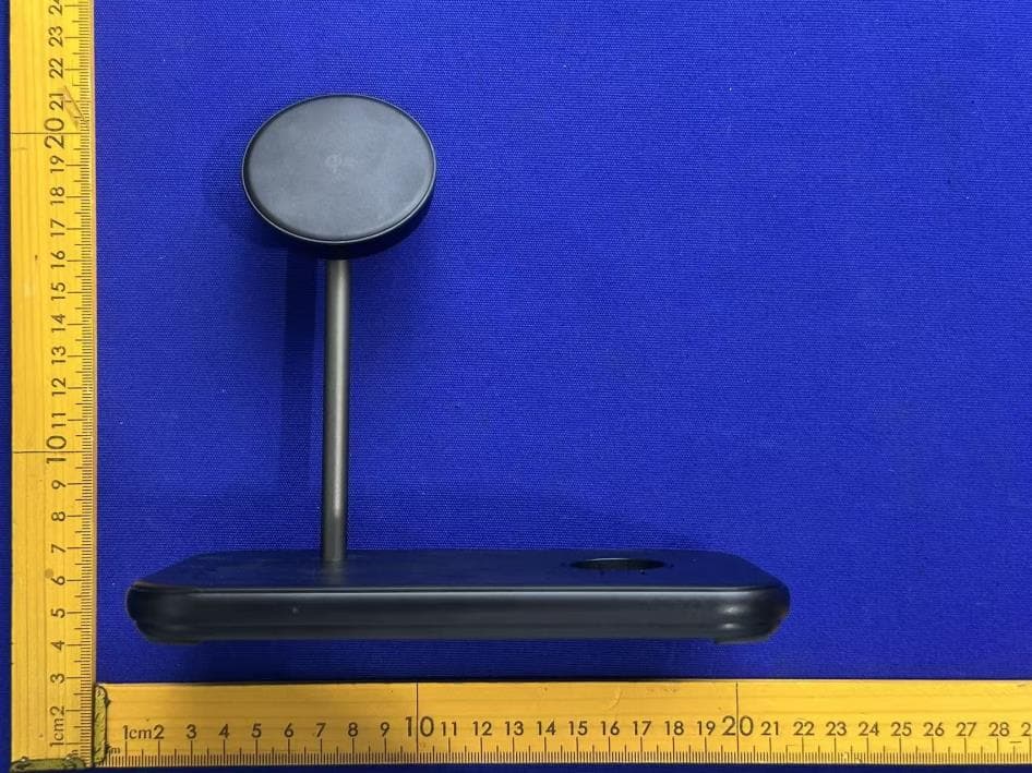 3in1 Wireless Charging Stand - FCC ID A7M-WLESS3IN1B - Shenzhen Reflying Electronic Co., Ltd.