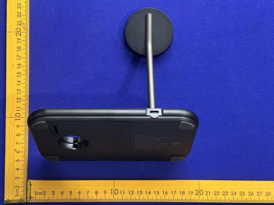 3in1 Wireless Charging Stand - FCC ID A7M-WLESS3IN1B - Shenzhen Reflying Electronic Co., Ltd. (3)