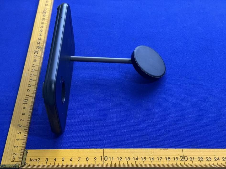 3in1 Wireless Charging Stand - FCC ID A7M-WLESS3IN1B - Shenzhen Reflying Electronic Co., Ltd. (4)