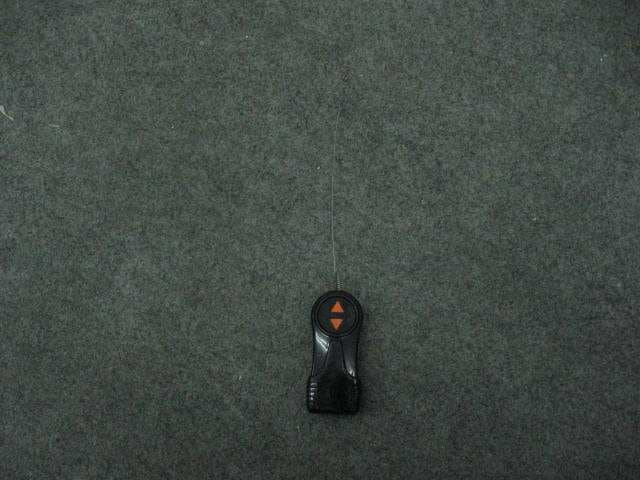 Remote controller for toy - FCC ID A8275237 - Playmind Ltd. (2)