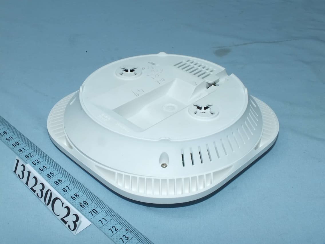 Dual Band N900 Access Point - FCC ID A8J-EAP900H - EnGenius Technologies (2)