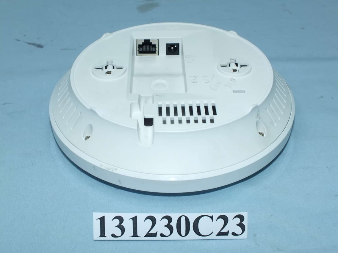 Dual Band N900 Access Point - FCC ID A8J-EAP900H - EnGenius Technologies (4)