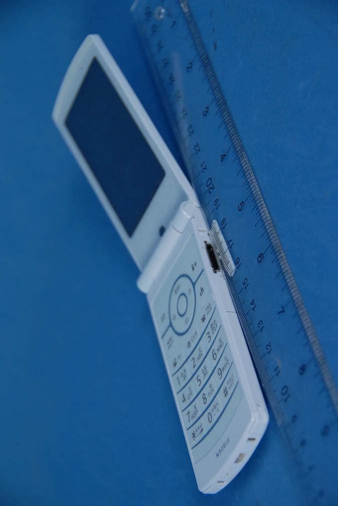 Cellular WCDMA/ PCS GSM Phone with RFID - FCC ID A98-FOMA-N906IMYU - NEC Corporation of America (1)