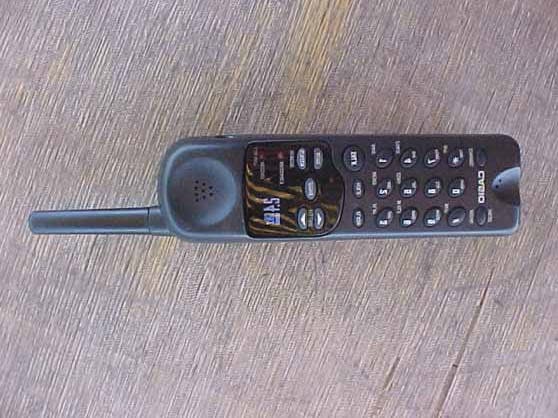2.4 GHz / 900 MHz Cordless Phone - FCC ID AAL-TC-2775 - Casio Communication Inc. (2)