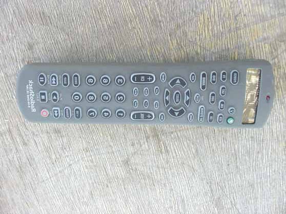 RadioShack Remote Control - FCC ID AAO1502117 - RadioShack Corporation (3)