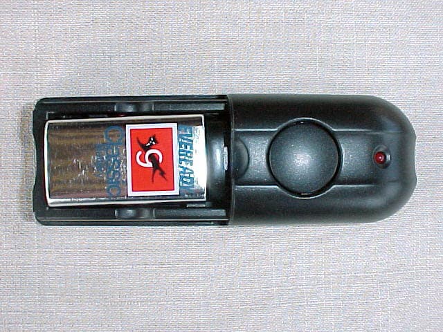 RadioShack Remote Control Finder - FCC ID AAO1502138 - RadioShack Corporation (2)