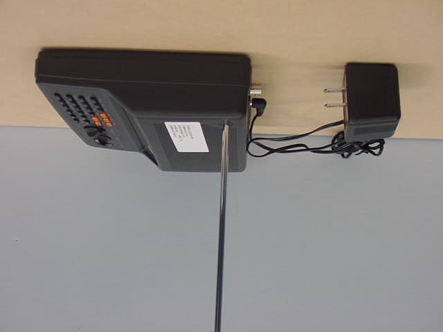 Scanning Receiver - FCC ID AAO2000424 - RadioShack Corporation (3)