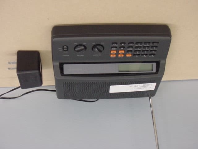 Scanning Receiver - FCC ID AAO2000424 - RadioShack Corporation (2)