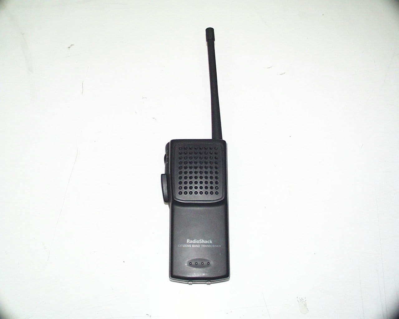 27 MHz Walkie Talkie - FCC ID AAO2101614 - RadioShack Corporation