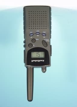 Face Held Family Radio - FCC ID AAO2101860 - RadioShack Corporation (1)