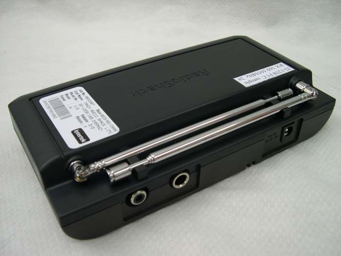 Receiver for Wireless Microphone - FCC ID AAO3201258R - RadioShack Corporation