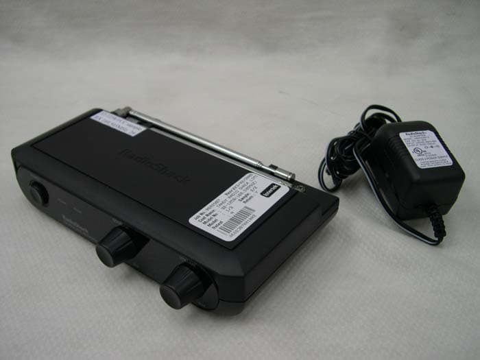 Receiver for Wireless Microphone - FCC ID AAO3201258R - RadioShack Corporation (4)