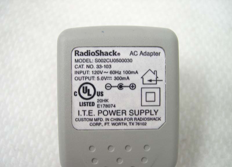 2.4GHz FHSS Wireless Headphone - FCC ID AAO330103T - RadioShack Corporation (3)