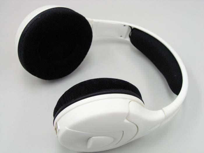 900MHz Wireless Headphone - FCC ID AAO3301197R - RadioShack Corporation (3)