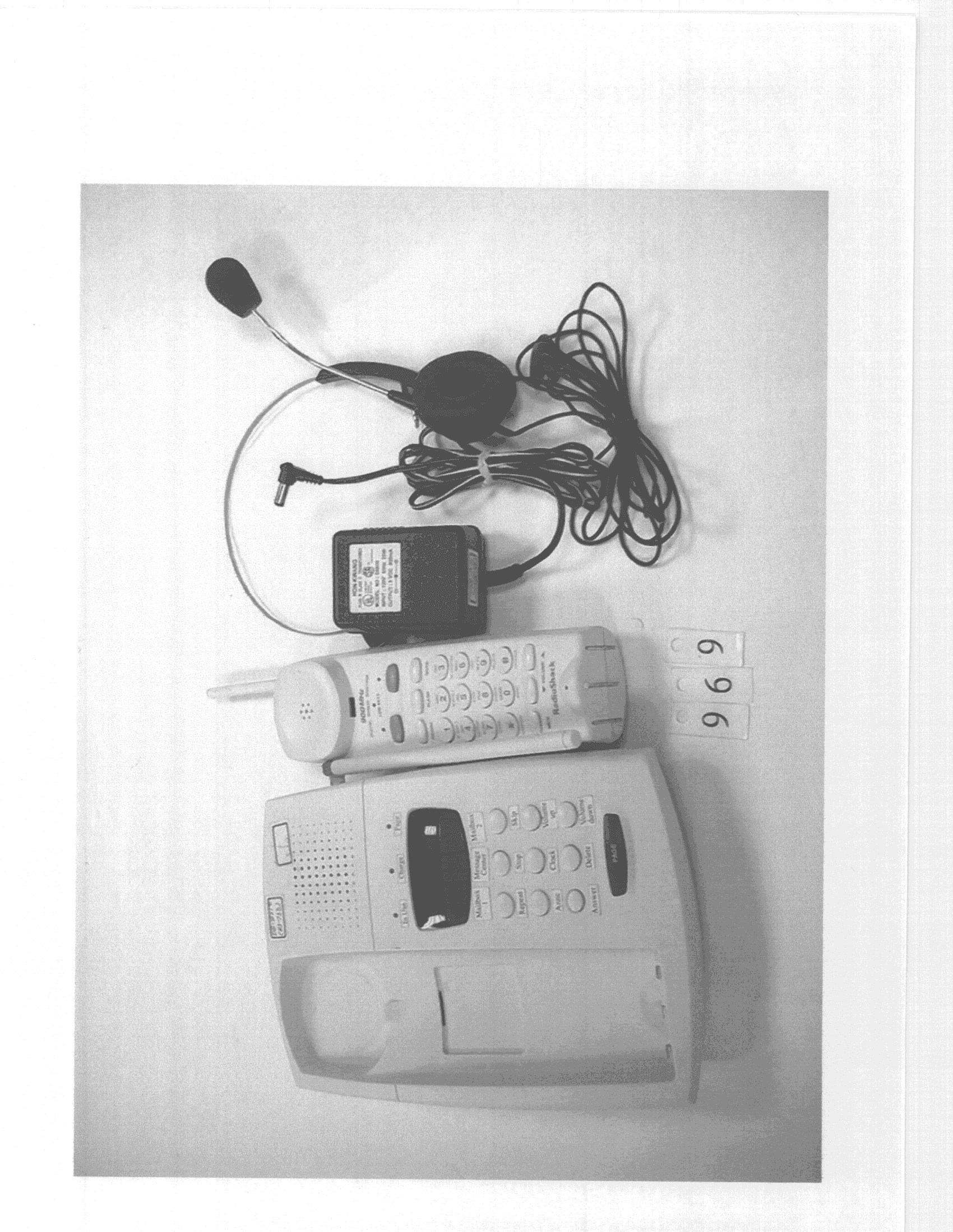 DSS - Part 15 Spread Spectrum Transmitter - FCC ID AAO4300733 - RadioShack Corporation