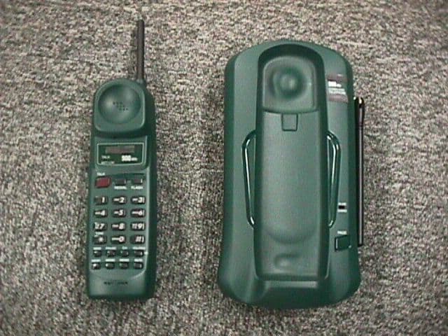 900 MHz Cordless Telephone - FCC ID AAO4301107A - RadioShack Corporation