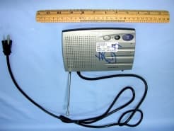 49 MHz Door Bell/AC-Line Intercom Unit - FCC ID AAO4303101 - RadioShack Corporation (1)