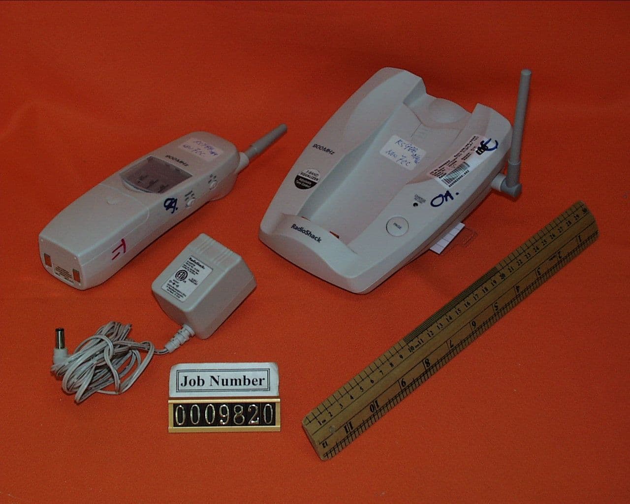 900 MHz Analog Cordless Phone - FCC ID AAO4303506 - RadioShack Corporation