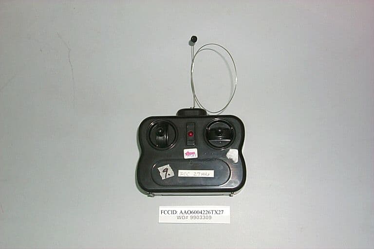 DXX - Part 15 Low Power Communication Device Transmitter - FCC ID AAO6004226TX27 - RadioShack Corporation