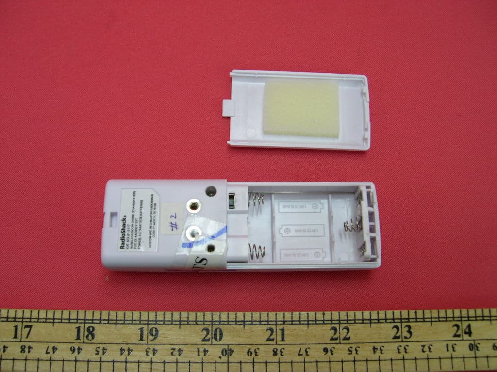 Wireless Door Chime (433.92MHz Tx) - FCC ID AAO610140T - RadioShack Corporation