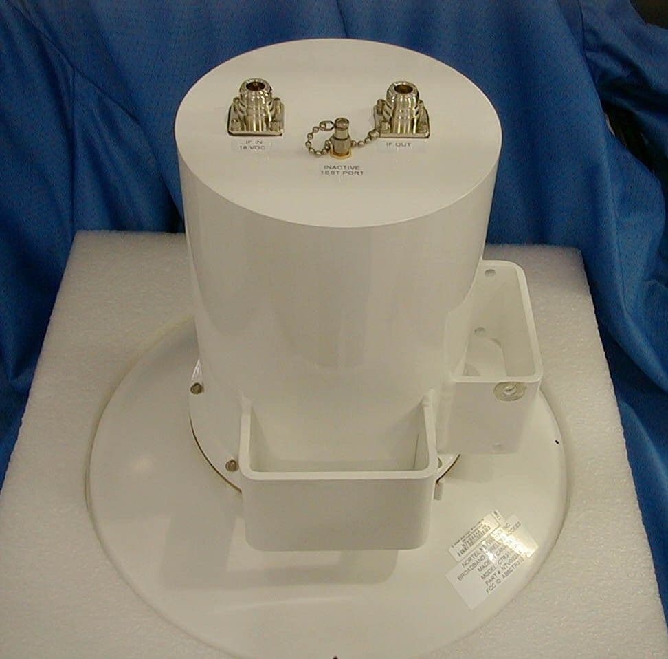LMDS 31 GHz transceiver (CPE) - FCC ID AB6CTR3101P - Avaya Canada Corporation