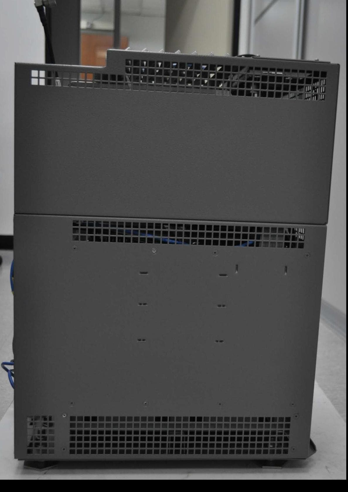 Non Broadcast Transmitter - FCC ID ABZ89FC5833 - Motorola Solutions, Inc. (5)
